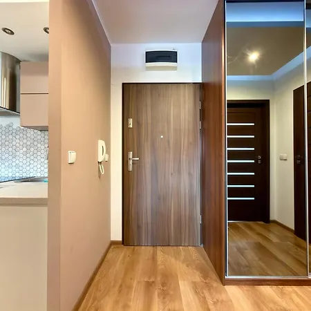 Partynice Harmony By Bookinghost Apartament