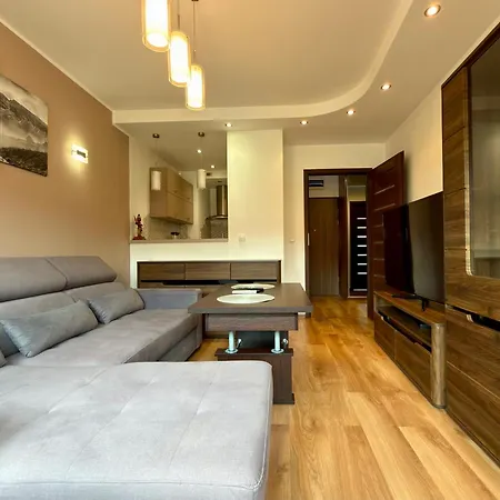 Apartament Partynice Harmony By Bookinghost *